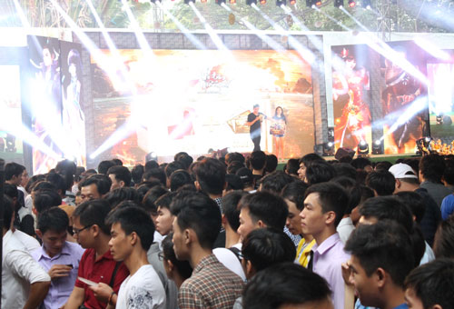 Vang Danh Thiên Hạ